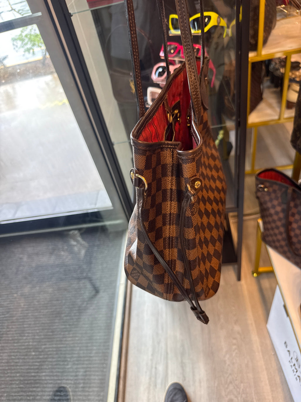 LV never full - better
