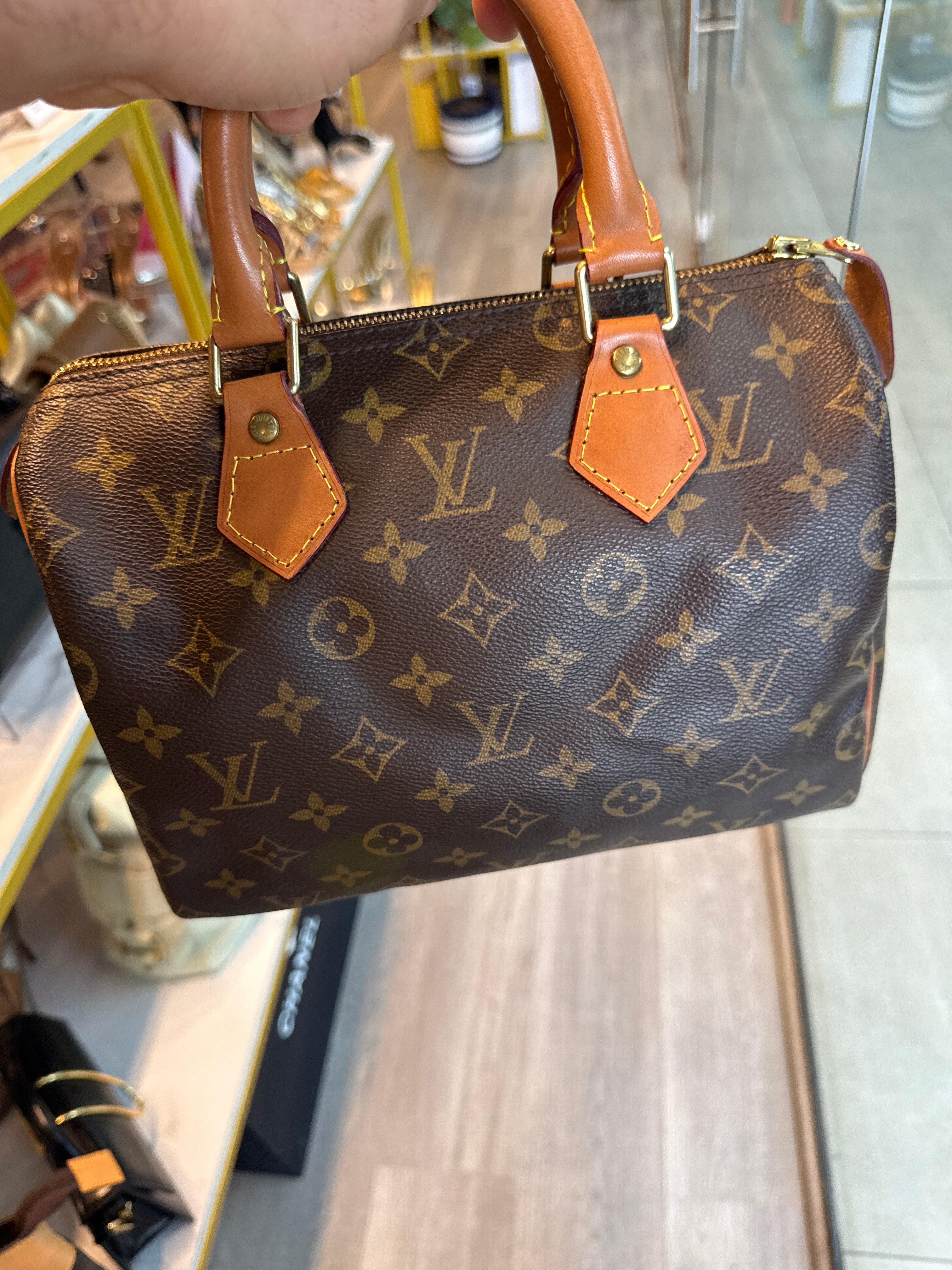 LV speedy 25