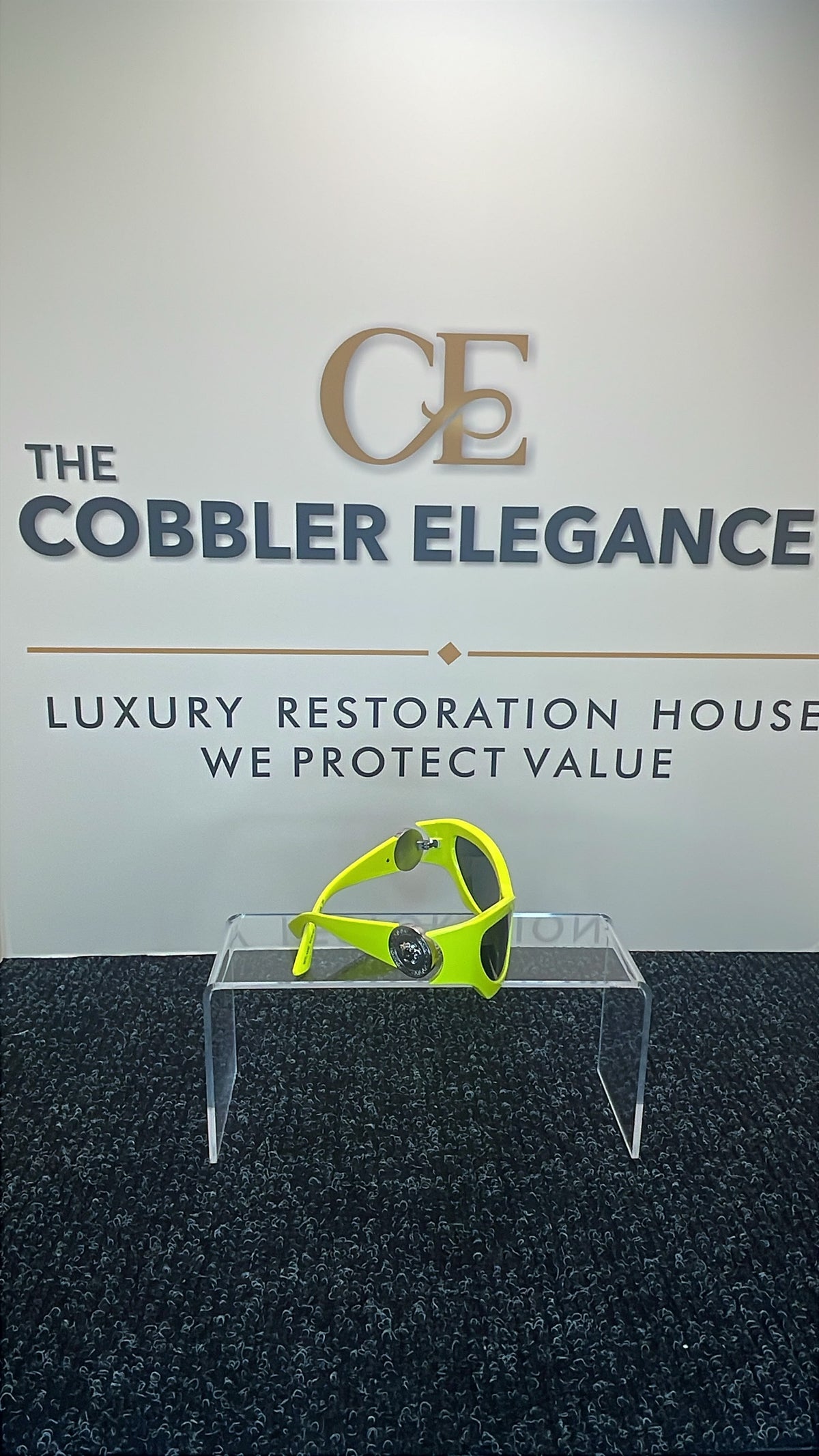 Versace Maxi Medusa Neon Yellow Biggie Sunglasses New | $285
